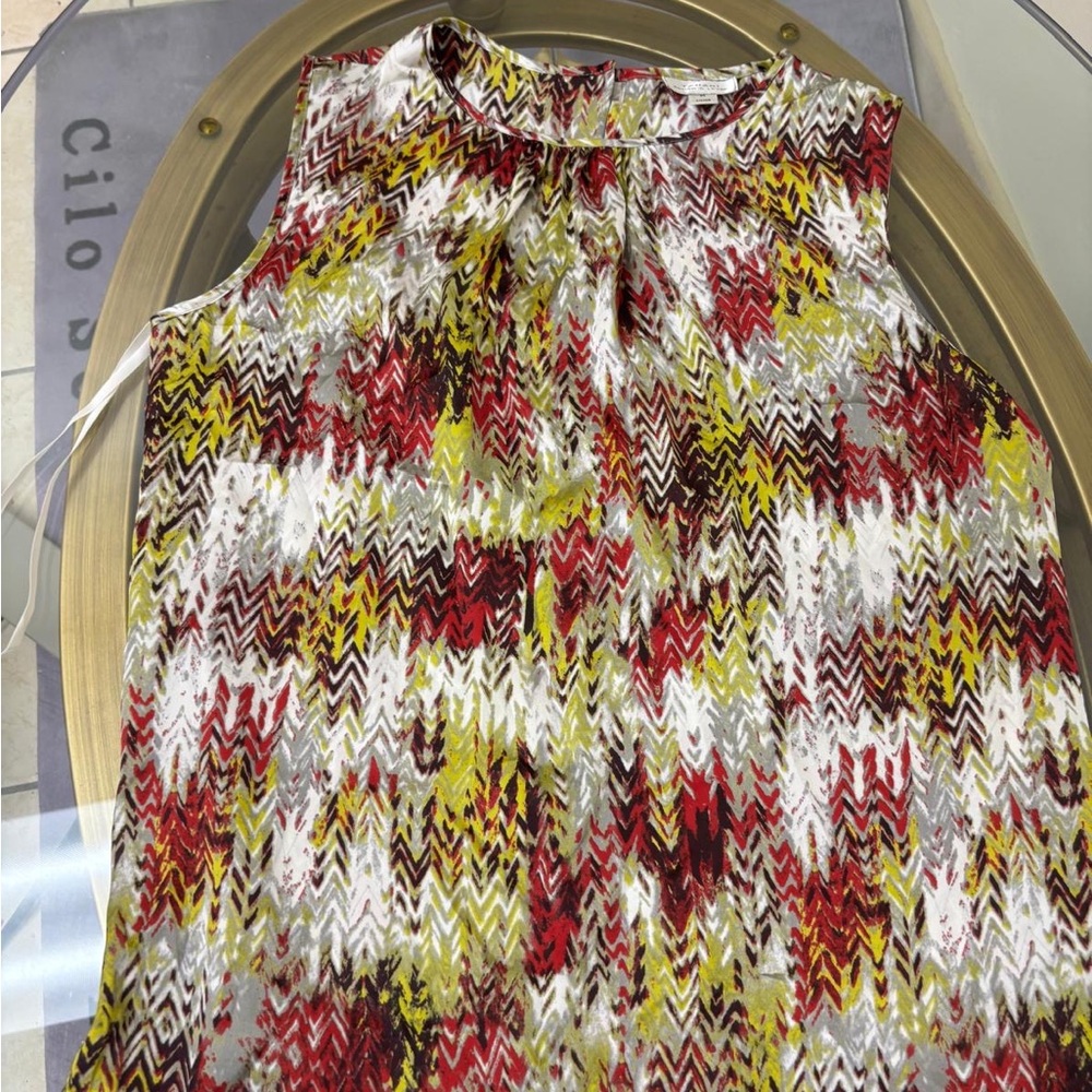 Colorful Sleeveless Chevron Top